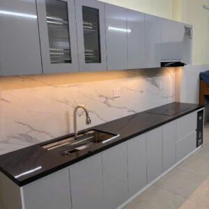 Tủ bếp nhựa lõi đặc phủ Acrylic