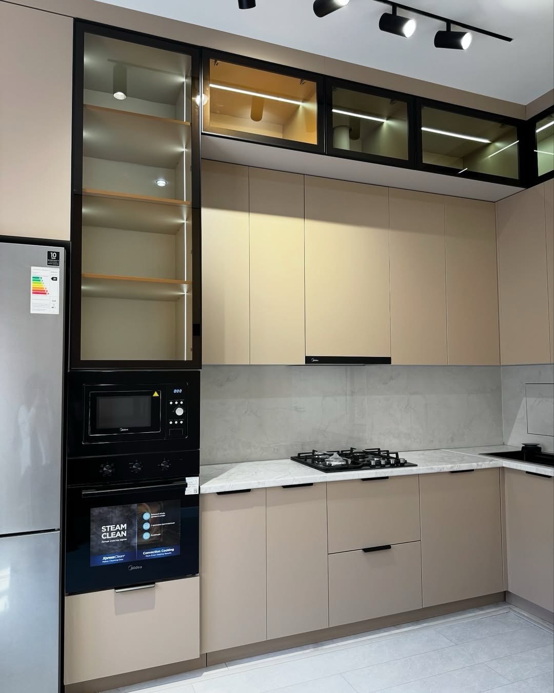 Tủ bếp Laminate Plus - Ảnh 4