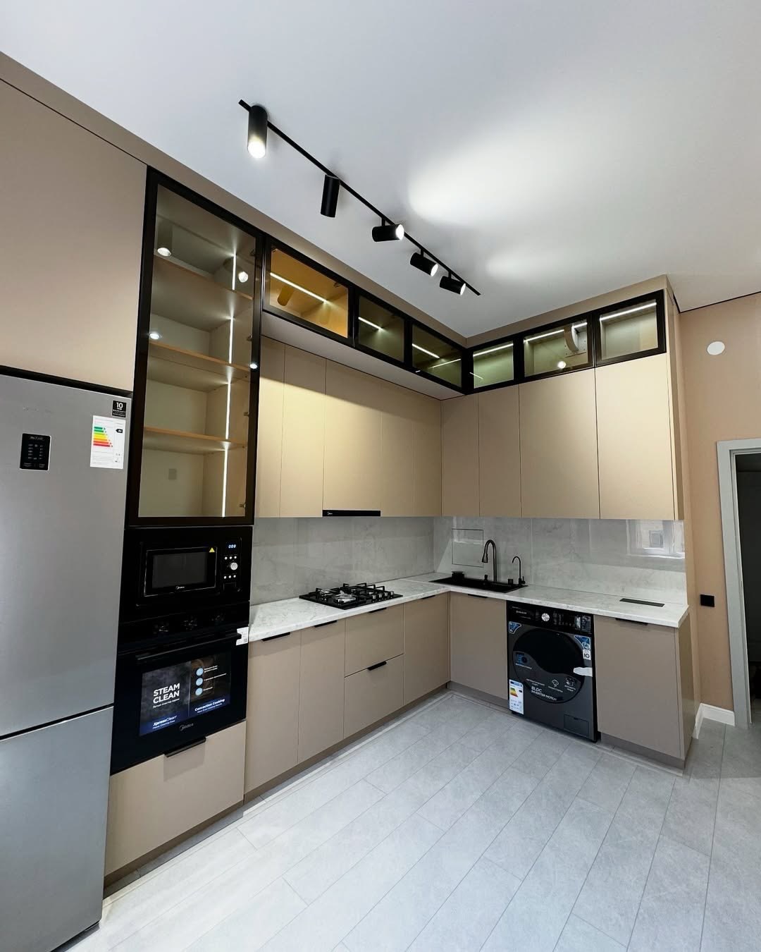 Tủ bếp Laminate cao cấp